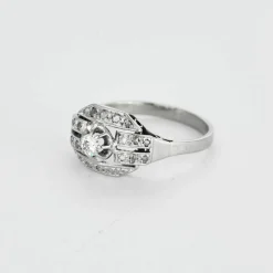 Bague Art Déco diamants or blanc et platine