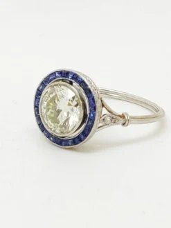 Bague Art Déco en or blanc et diamants taille ancienne, années 1930