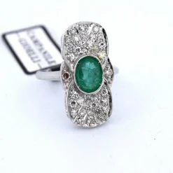 Bague Art Déco en or et émeraude