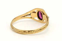 Bague Art Déco en or jaune sertie d'un cristal et de diamants