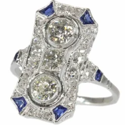 Bague Art Déco en platine et diamants