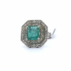 Bague Art Déco en platine avec émeraude