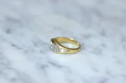 Bague Art Déco escalier deux ors et diamant