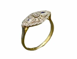 Bague Art Déco Losange Diamants et Saphirs