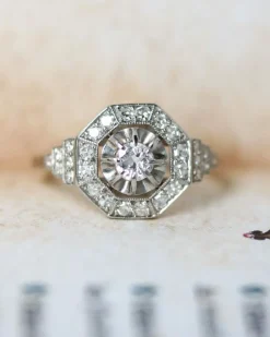 Bague Art Déco Octogonale Platine et Diamants
