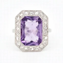 Bague Art Déco, Or 18 Carats, Platine, Améthyste et Diamants