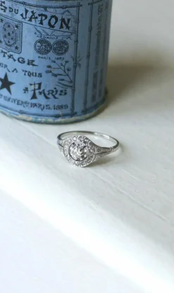 Bague art déco or blanc, platine et diamants