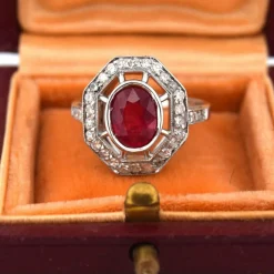 Bague Art Déco or blanc rubis diamants