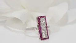 Bague Art Déco Or Blanc, Rubis Et Diamants