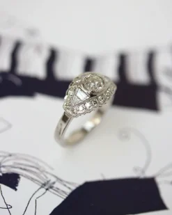 Bague Art Déco Or Gris et Diamants