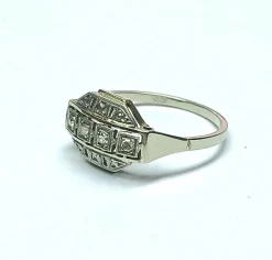 Bague Art Déco or gris, platine, et diamants, vers 1930