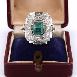 Bague Art Déco or émeraude diamants