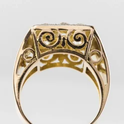 Bague Art Déco pavée de diamants