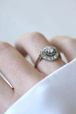 Bague Art Déco platine diamants