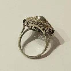 Bague Art Déco saphir et diamants platine