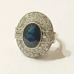 Bague Art Déco saphir et diamants platine