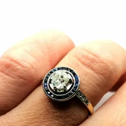 Bague Art Déco saphirs diamants