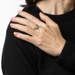Bague Art déco vintage en or blanc 14 carats avec diamants et émeraude