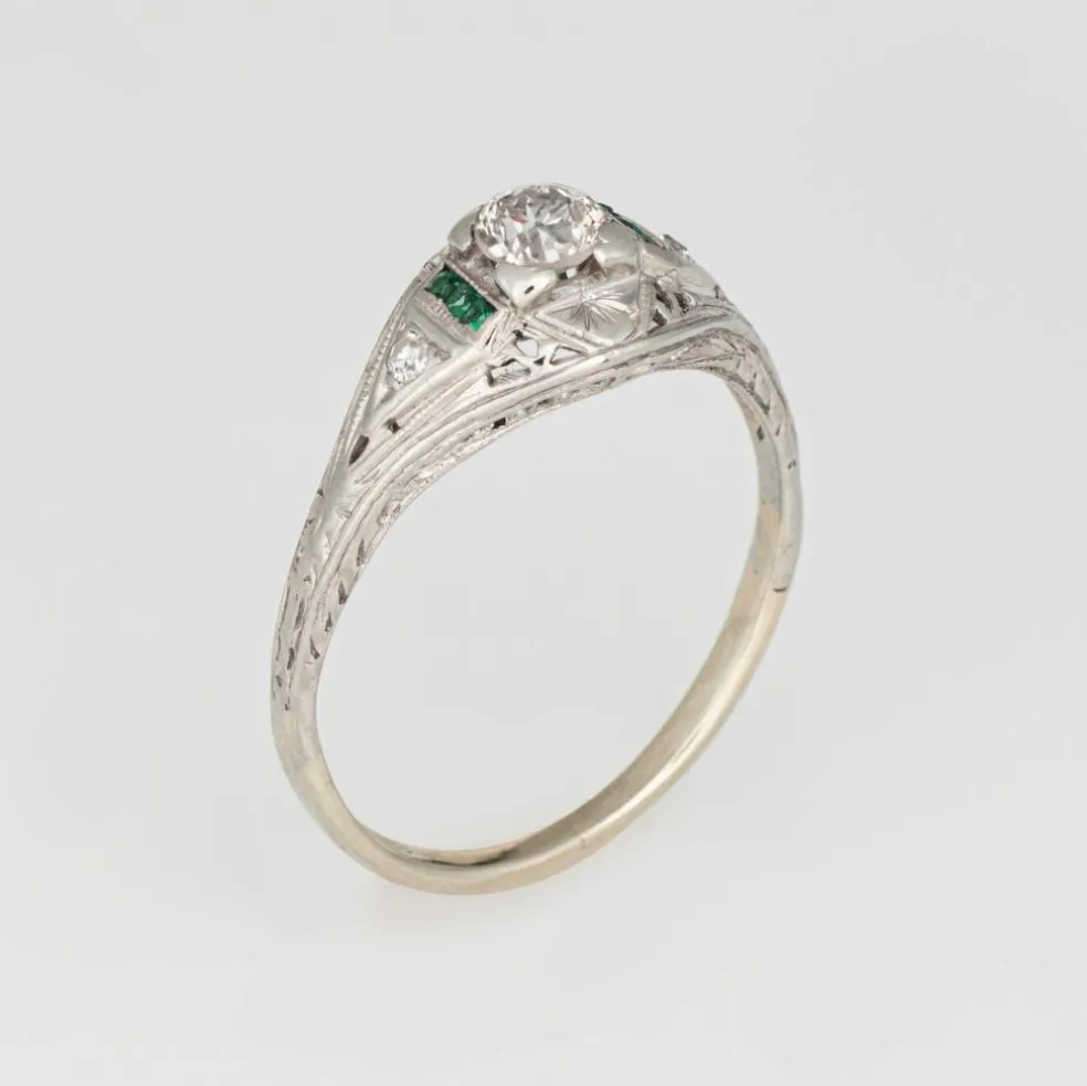 Bague Art déco vintage en or blanc 14 carats avec diamants et émeraude