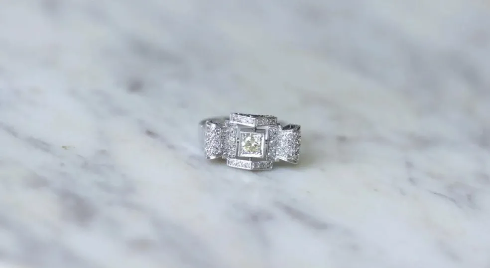 Bague Art Deco Géométrique Diamant