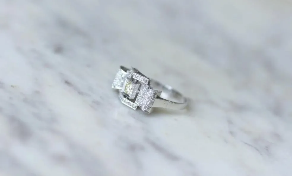 Bague Art Deco Géométrique Diamant