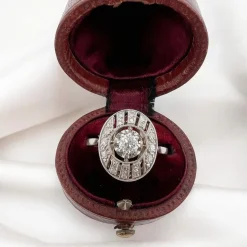Bague Art Deco Or Blanc Platine et Diamants