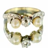 Bague Art Nouveau décor de fleur de Lys en argent sur or