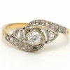 Bague Art Nouveau en or jaune et blanc 18 carats sertie de diamants