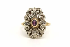 Bague Art Nouveau en or jaune et blanc 14 carats sertie d'un rubis naturel et de diamants