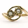 Bague Art Nouveau en or jaune sertie de perles