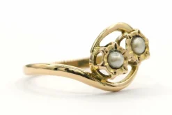 Bague Art Nouveau en or jaune sertie de perles