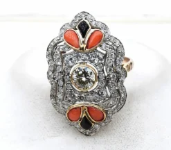 Bague Art Nouveau en platine et diamants