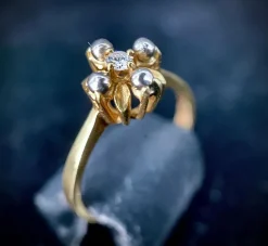 Bague Art Nouveau or jaune diamants