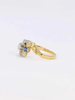 Bague Art Nouveau trilogie or jaune saphir diamants