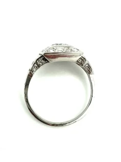Bague Art-Déco, platine et diamants