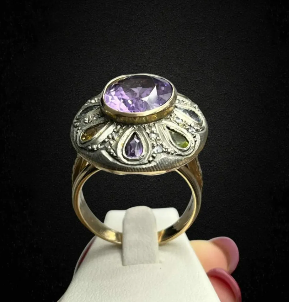 Bague artistique avec pierres multicolores