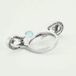 Bague Au coeur des étoiles, or blanc, diamants, topaze