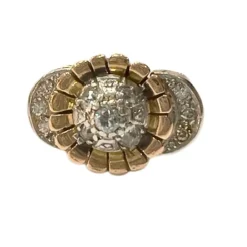 Bague au design rétro des années 1940-1945 en or 18 carats et platine avec diamants