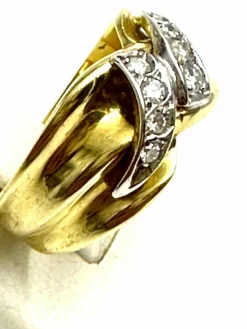 Bague auriculaire italienne, en or jaune et diamants