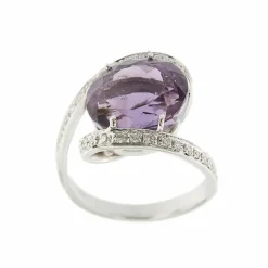 Bague avec améthyste et diamants