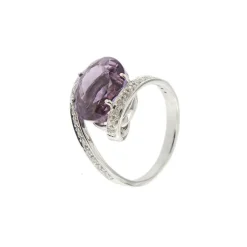Bague avec améthyste et diamants