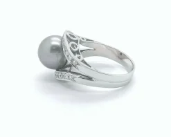 Bague avec diamants et perle de Tahiti