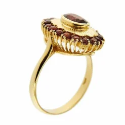 Bague avec grenats