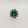 Bague avec émeraude de 2,48 ct et diamants