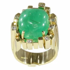 Bague avec émeraude et diamants