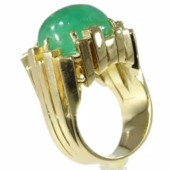 Bague avec émeraude et diamants