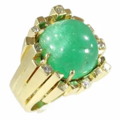 Bague avec émeraude et diamants
