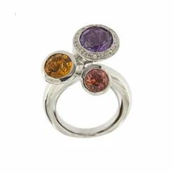 Bague avec pierres précieuses et diamants
