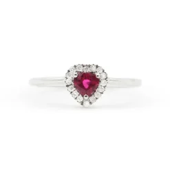 Bague avec rubis coeur ct 0,22 et diamants environnants