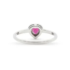 Bague avec rubis coeur ct 0,22 et diamants environnants